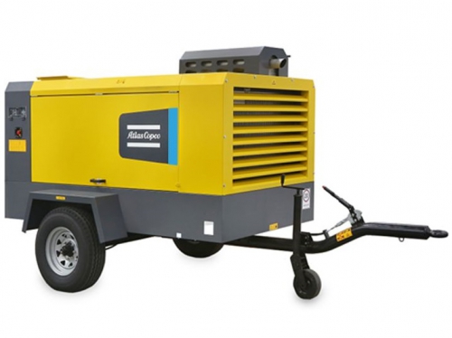 Дизельный компрессор Atlas Copco XAHS 700 на шасси